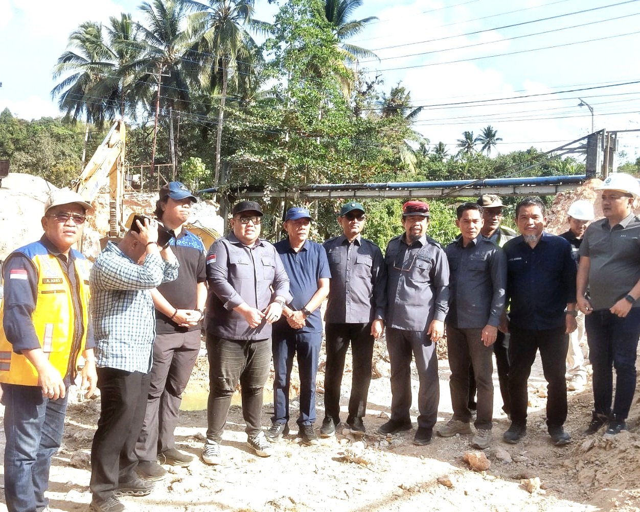 Bupati Sofyan Kaepa dan Komisi III DPRD Sulteng Cek Langsung Proyek Jembatan Paisu Puso