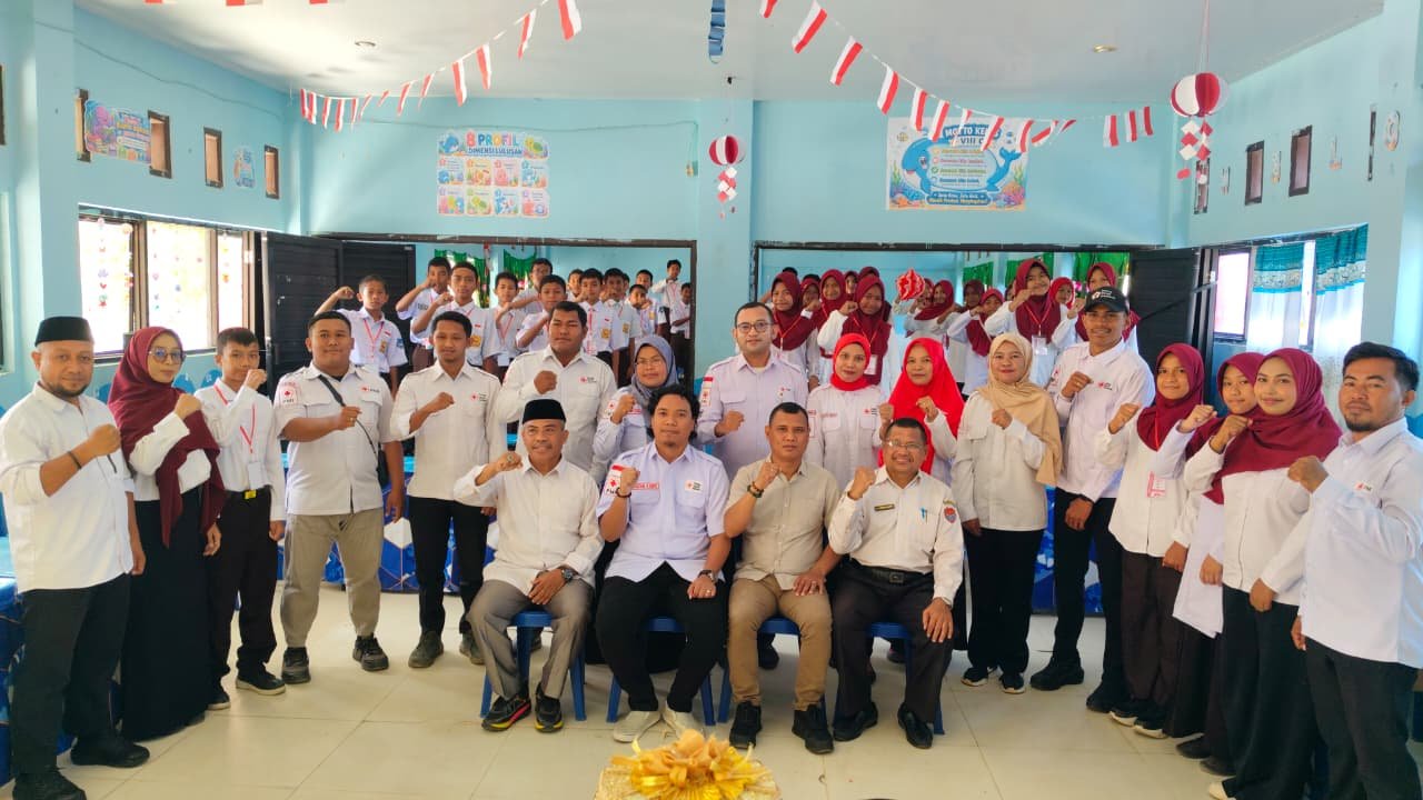 SMPN 1 Banggai dan PMI Banggai Laut Gelar Diklat Palang Merah Remaja