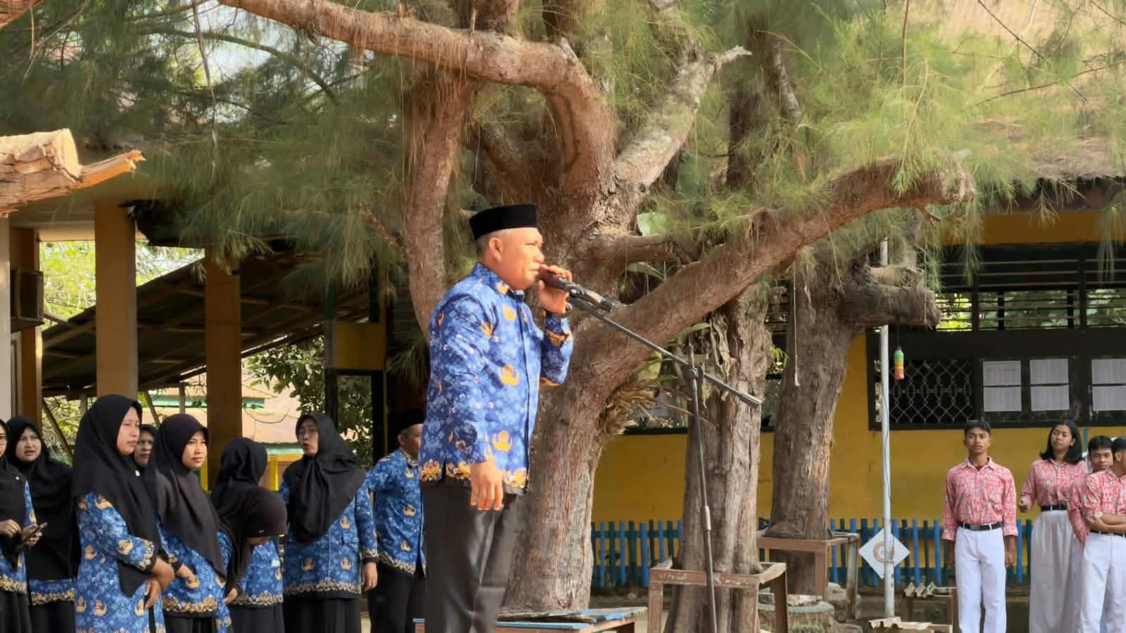 Peringati Hari Kesaktian Pancasila, SMAN 1 Banggai Teguhkan Nilai Kebangsaan dan Persatuan