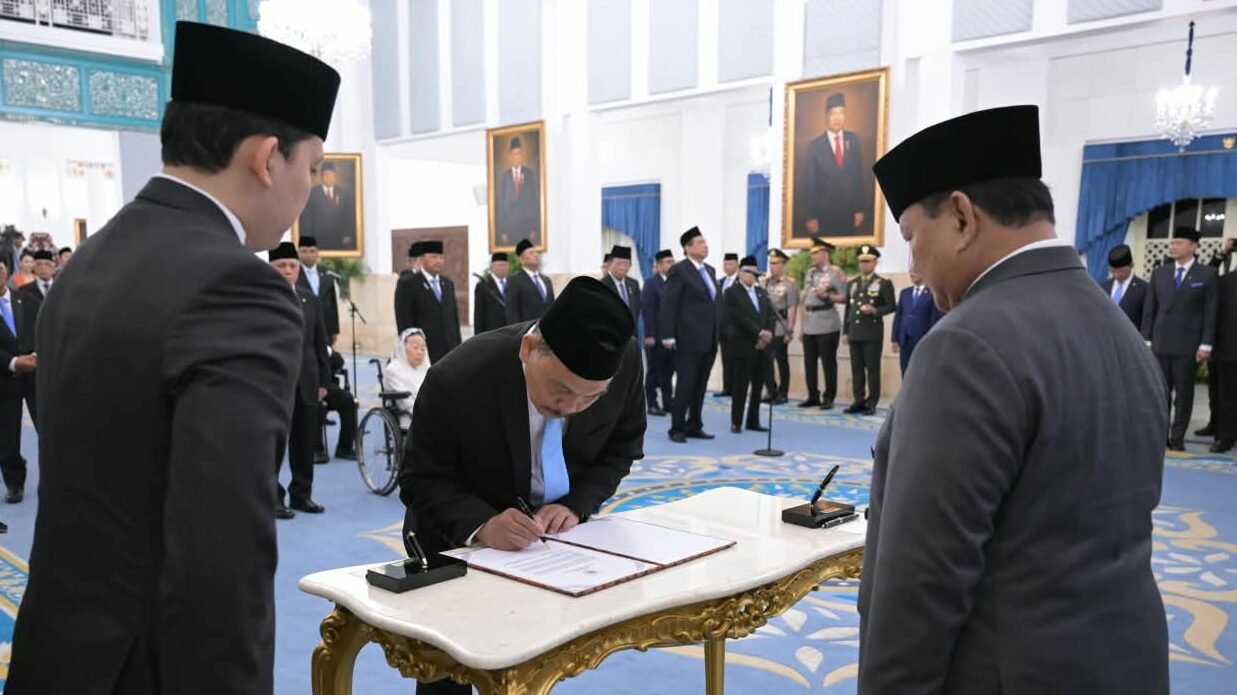 Presiden Lantik Kepala dan Wakil Kepala Badan Komunikasi Pemerintah